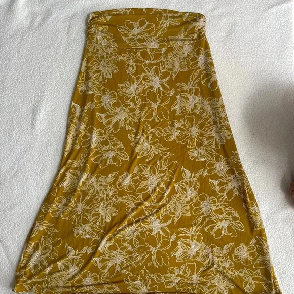 Gilli Dresses & Skirts - Gilli Women's Maxi Skirt‎ S/M Yellow Floral Stretch Pullover Stretchable Soft